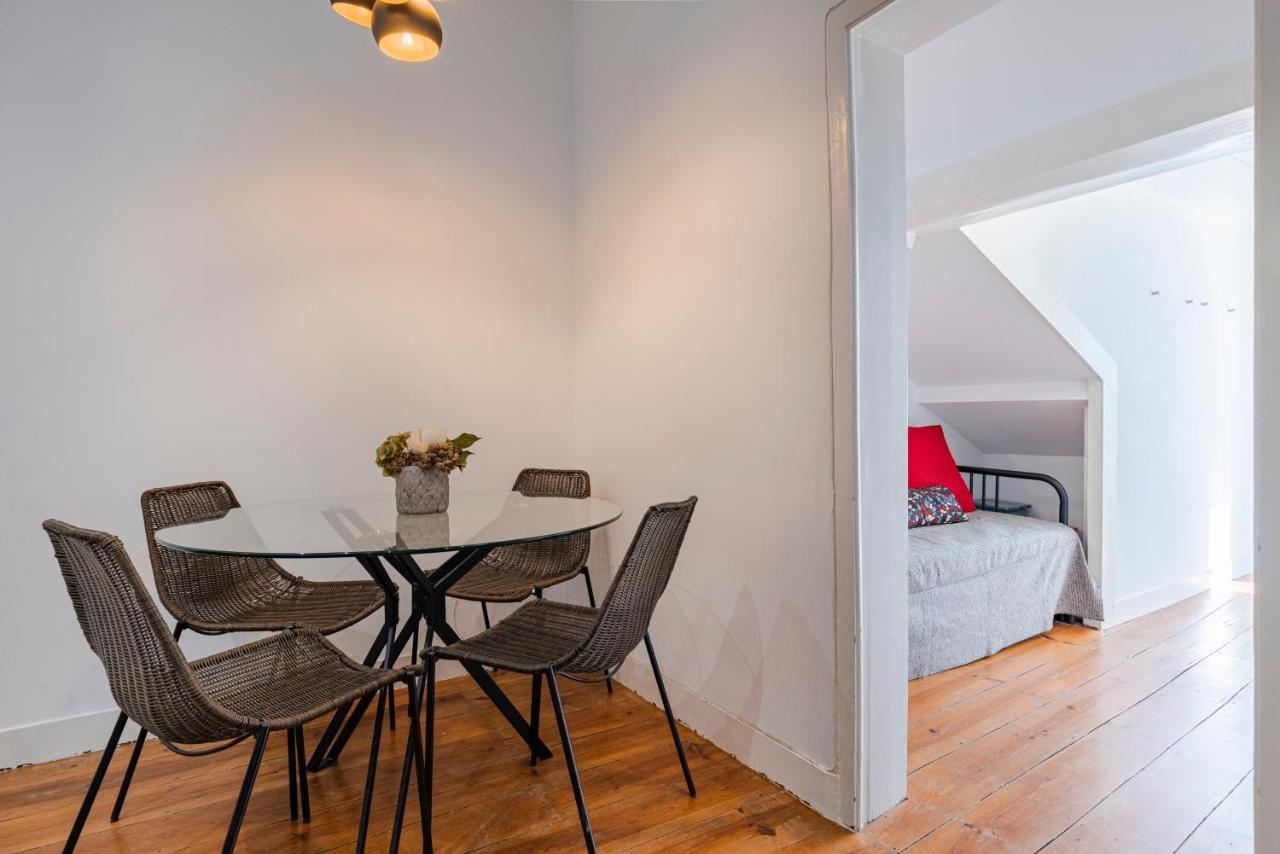 Apartamento Alfama 2bdr Duplex W/ Balcony By Lovelystay